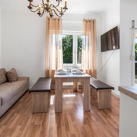 Jakse-apartments - Work & Relax - Anbindung & Parkplaetze